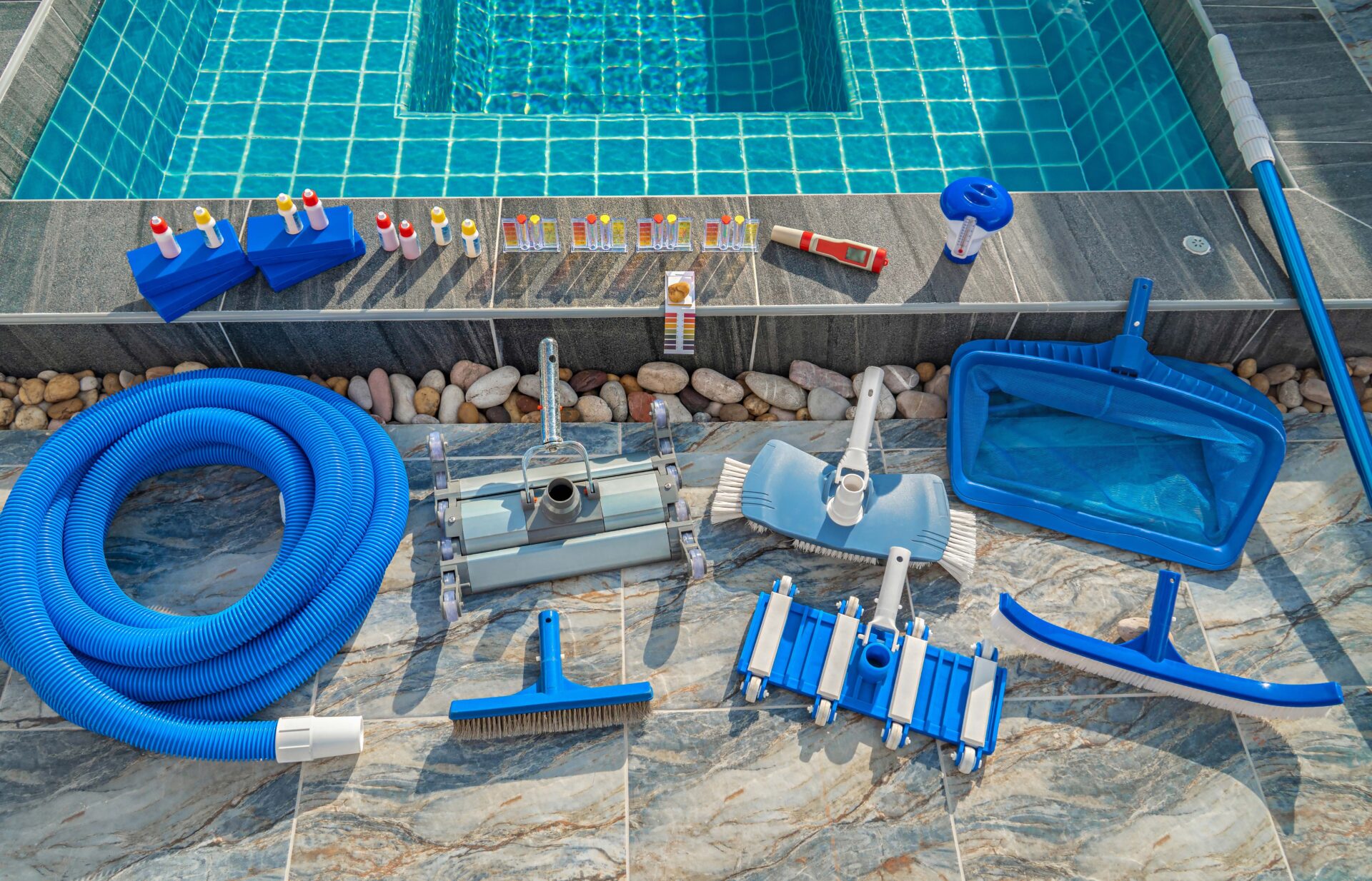 Swimming pool cleaning equipment.Service and maintenance of the